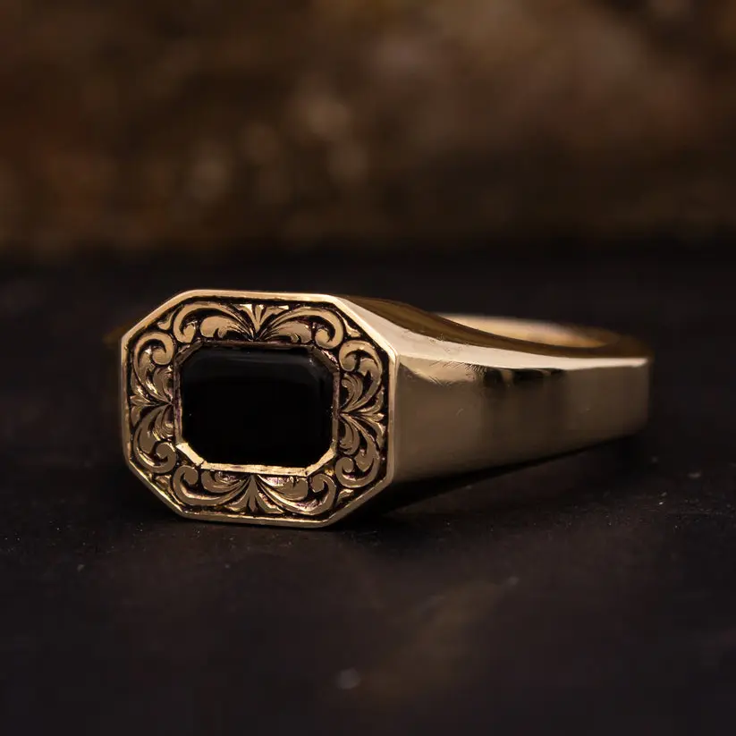 Oxford - Onyx Signet Ring