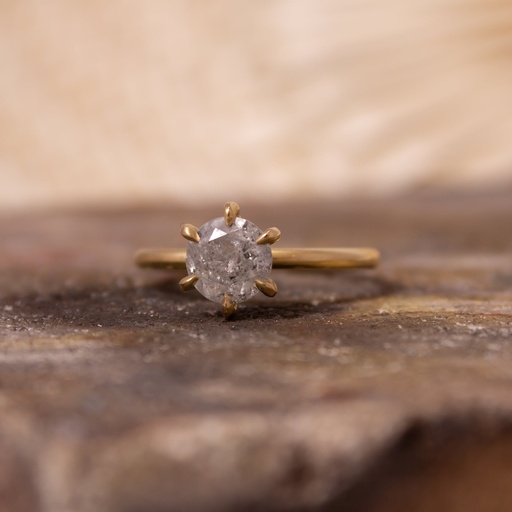 [R-043] Salt & Pepper Diamond 6-claw Minimalist Ring
